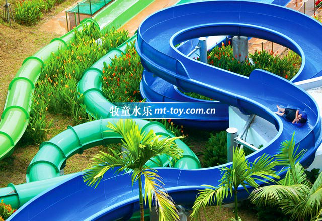 高端水上樂(lè)園設(shè)備