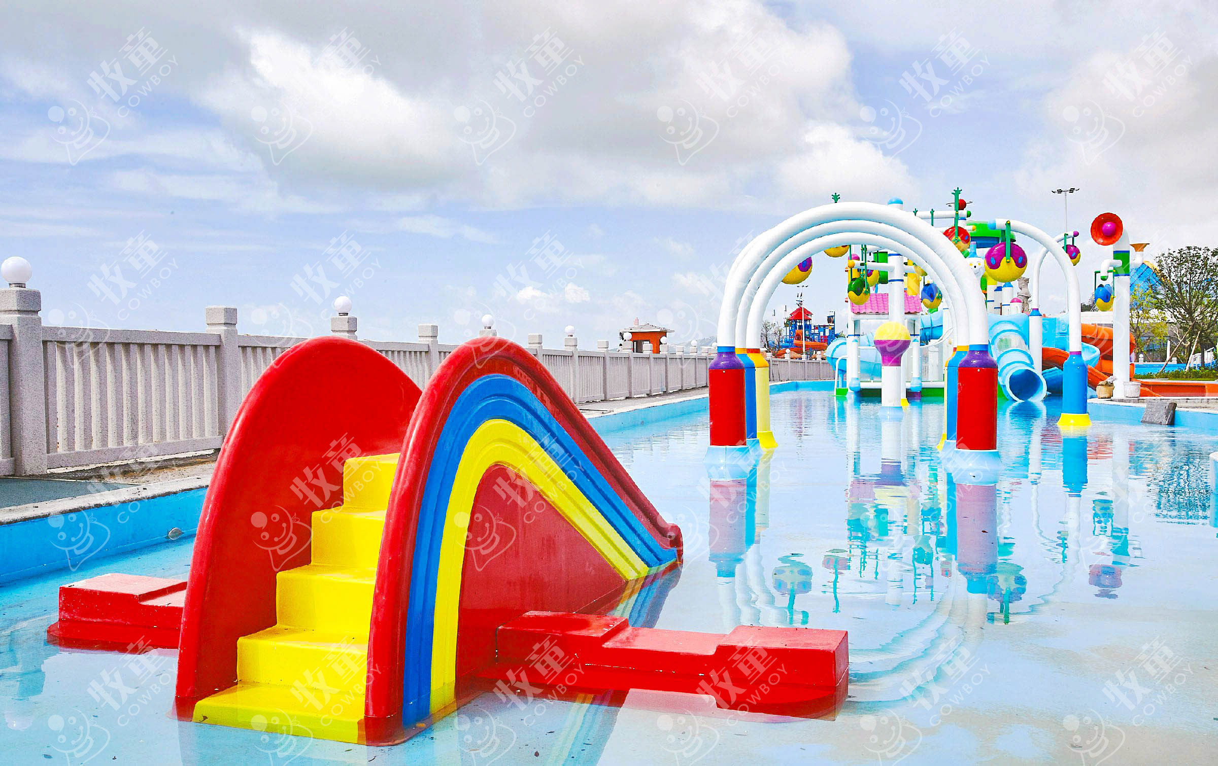 購買兒童水上樂園設(shè)備該了解什么？