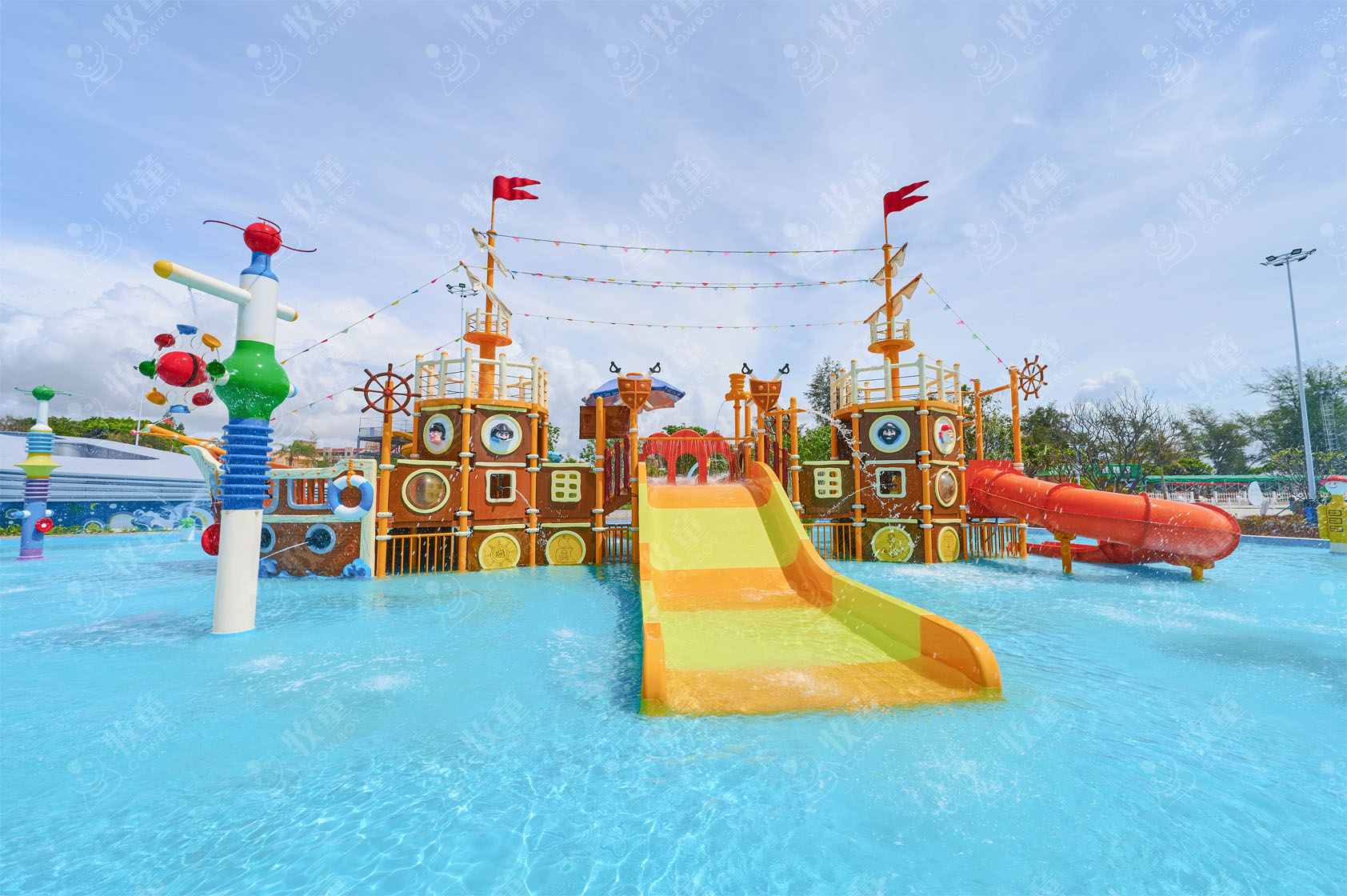 選擇水上樂園設(shè)備需要注意什么？