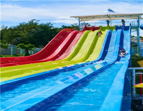 水上樂園設(shè)備該怎么選擇材料？