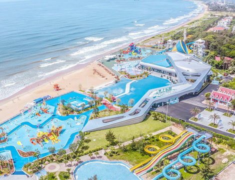 廣東汕頭中?！S金海岸水樂園